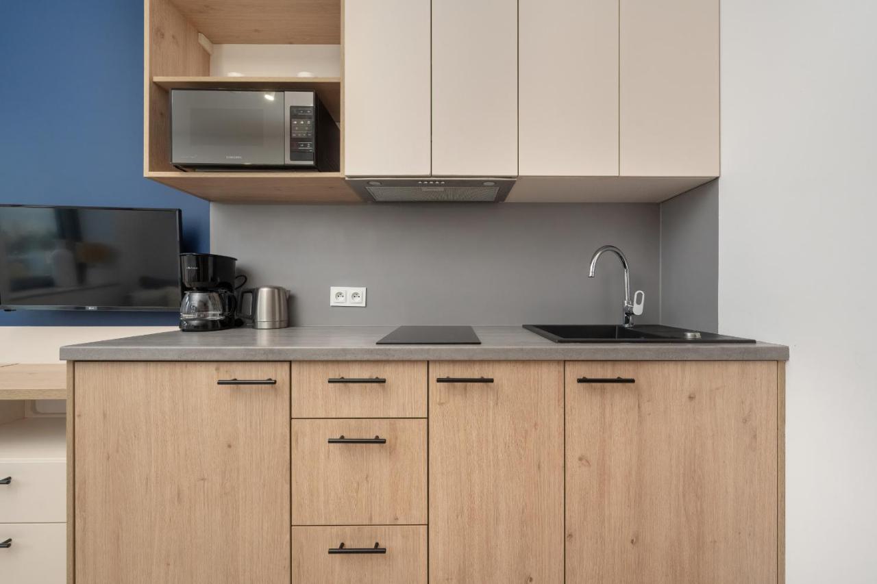 Trendy Studios With Home Office Near Wroclaw Main Station By Noclegi Renters Exterior foto